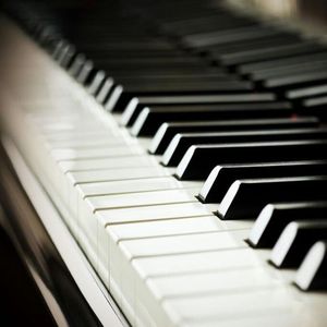 嗯灬啊灬把腿张开灬国产
